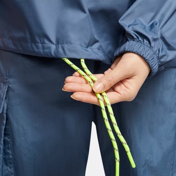 Nike Sportswear Icon Clash Women's Jacket - Picture 3 of 10